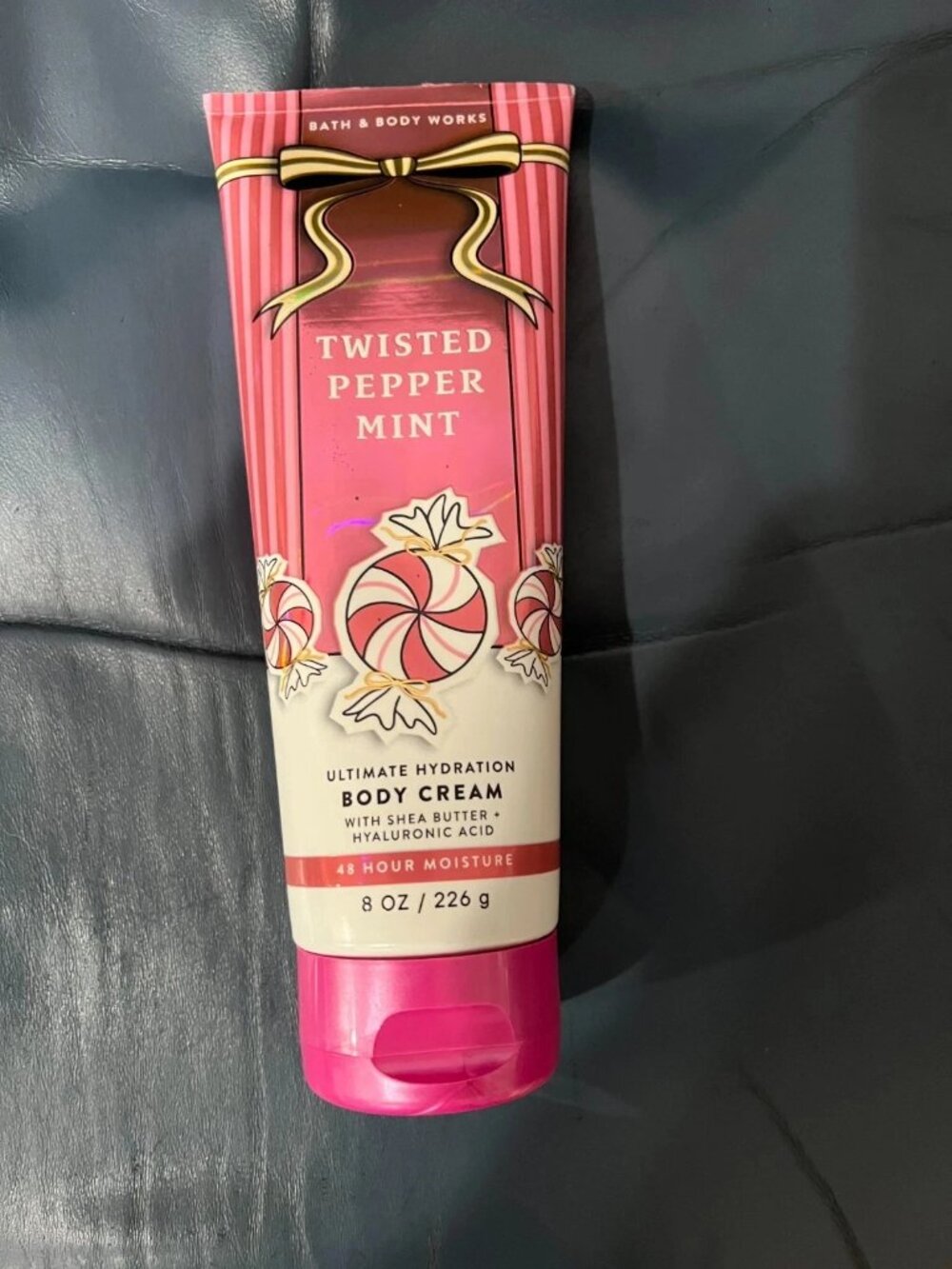 NEW BATH AND BODY WORKS TWISTED PEPPERMINT ULTRA SHEER BODY CREAM 8 FL OZ